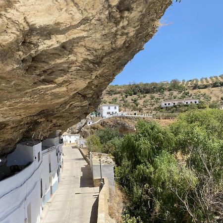Casa Entre Rocas Setenil Setenil De Las Bodegas Екстер'єр фото